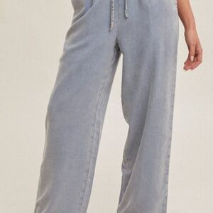 NWT Hem & Thread Chambray draw string pant with pockets